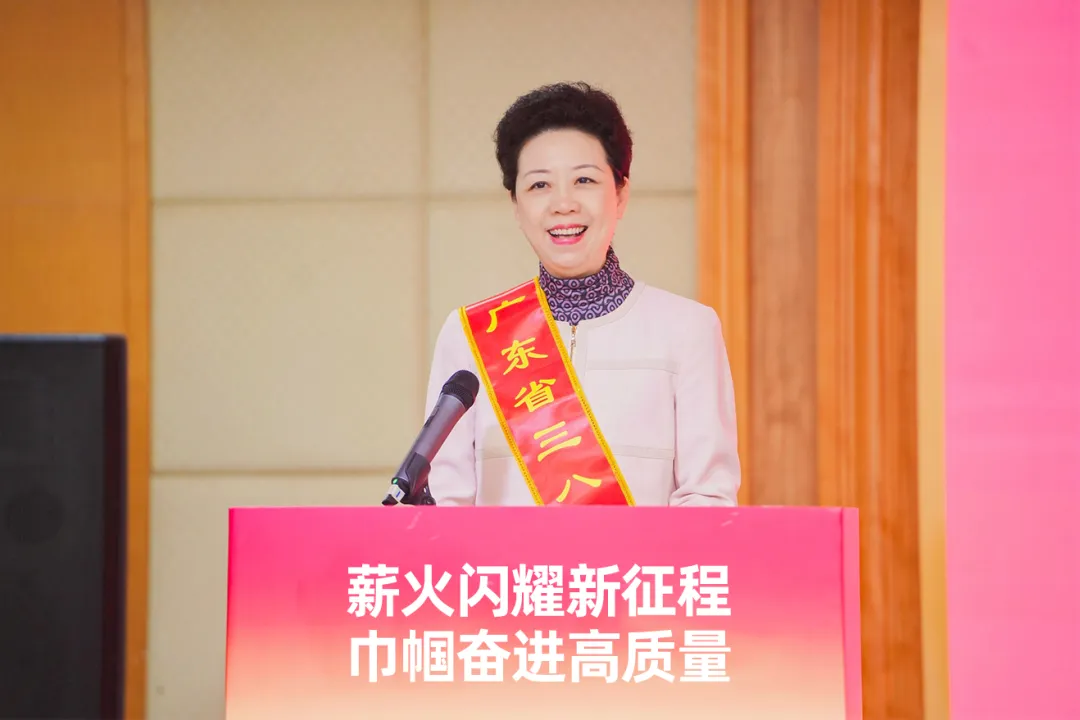 中国妇女报 | AG贵宾会李倩仪专访：以供应链为笔，绘行业新篇章